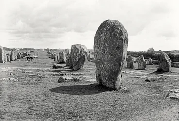 Ausrichtung von stehenden Steinen, Megalithisch, 4.-3. Jahrtausend v. Chr.